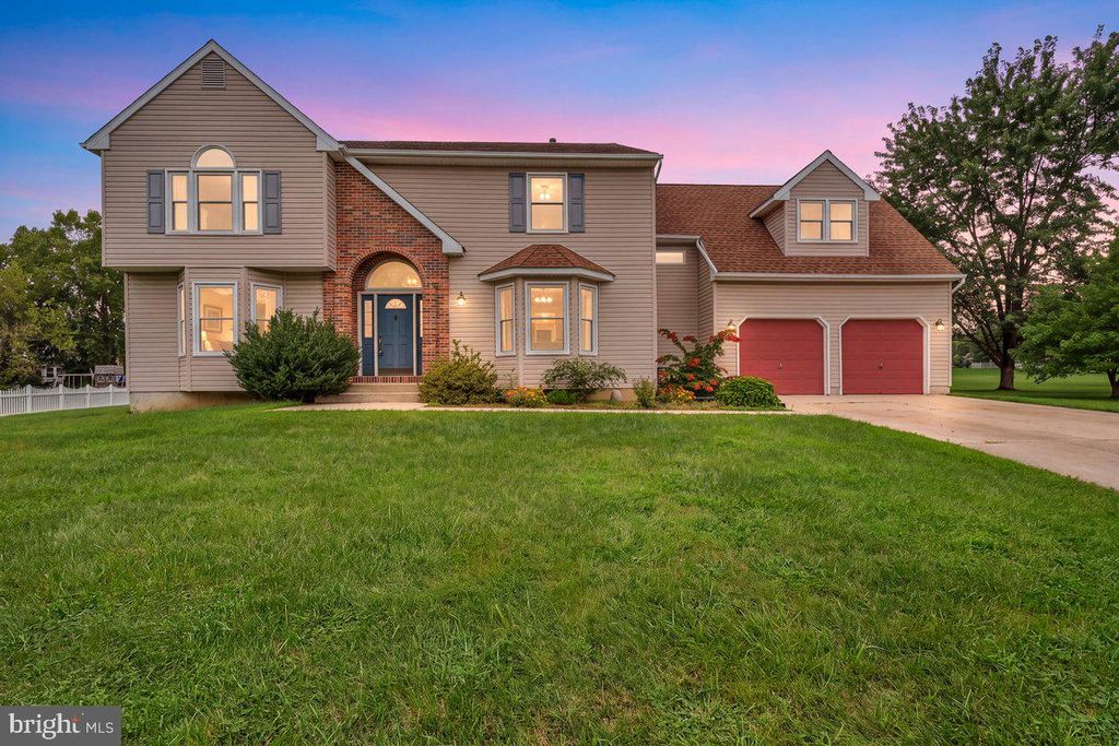 515 MACINTOSH DR, MULLICA HILL, NJ 08062 — exterior