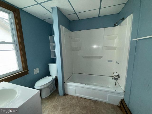 1819 ARMSTRONG VALLEY RD, Halifax, PA 17032