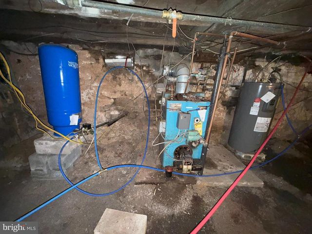 1819 ARMSTRONG VALLEY RD, Halifax, PA 17032