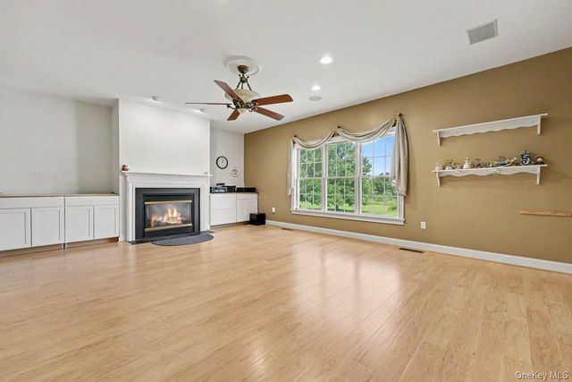 23 Monarch Drive, Hopewell Junction, NY 12533