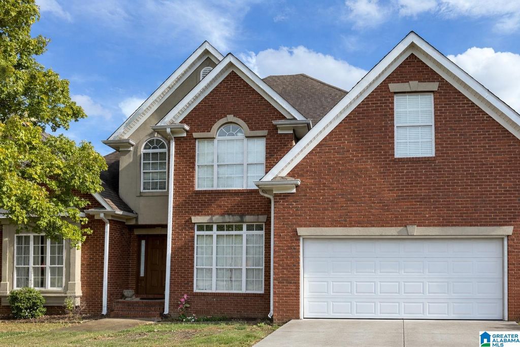 2208 OLD CAHABA PLACE, Helena, AL 35080