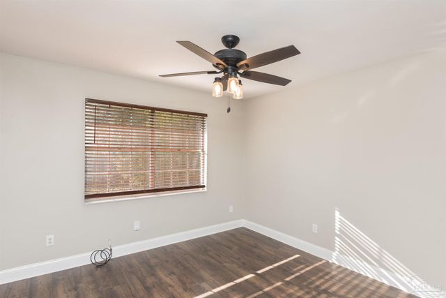 8238 Li Fair Dr, Pensacola, FL 32506