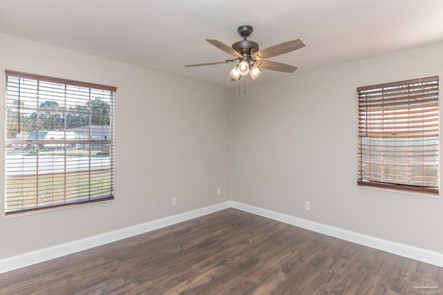 8238 Li Fair Dr, Pensacola, FL 32506