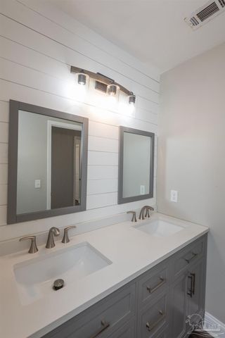 8238 Li Fair Dr, Pensacola, FL 32506