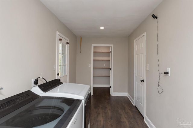 8238 Li Fair Dr, Pensacola, FL 32506