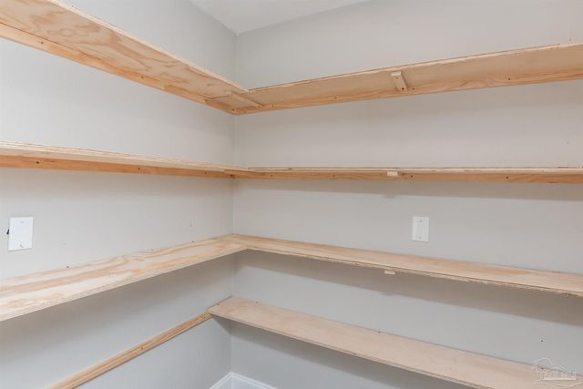 8238 Li Fair Dr, Pensacola, FL 32506