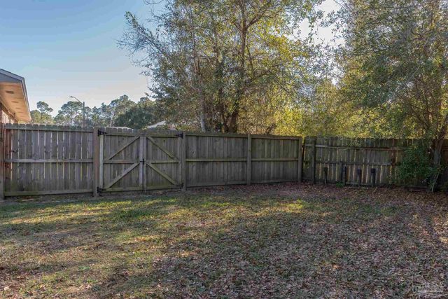 8238 Li Fair Dr, Pensacola, FL 32506