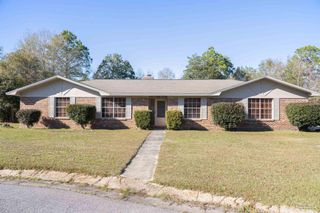8238 Li Fair Dr, Pensacola, FL 32506