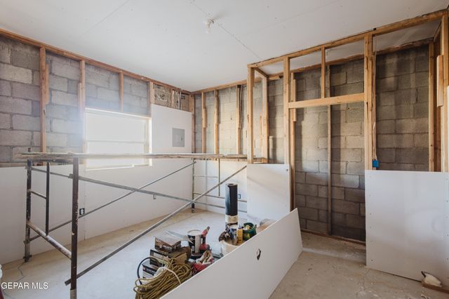 14850 BOCALUSA Avenue, El Paso, TX 79928