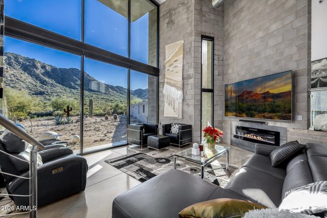 33893 N CHUCKWALLA Trail, Queen Creek, AZ 85144