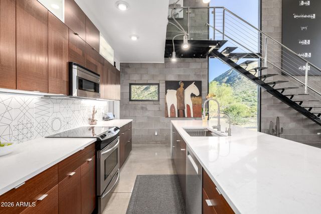 33893 N CHUCKWALLA Trail, Queen Creek, AZ 85144