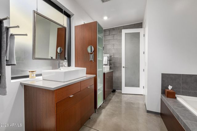 33893 N CHUCKWALLA Trail, Queen Creek, AZ 85144