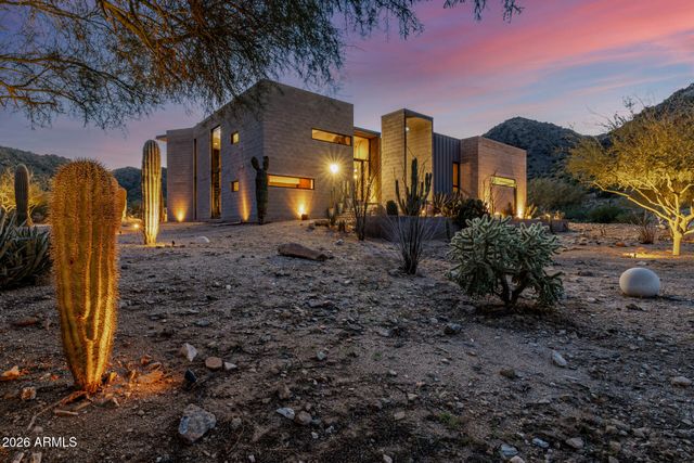 33893 N CHUCKWALLA Trail, Queen Creek, AZ 85144