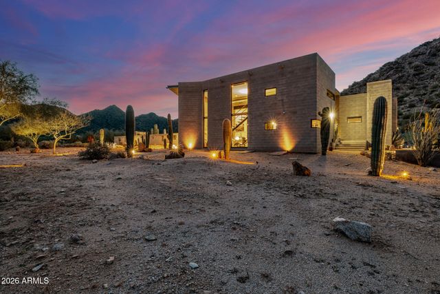 33893 N CHUCKWALLA Trail, Queen Creek, AZ 85144