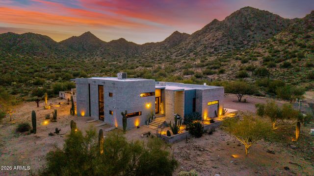 33893 N CHUCKWALLA Trail, Queen Creek, AZ 85144