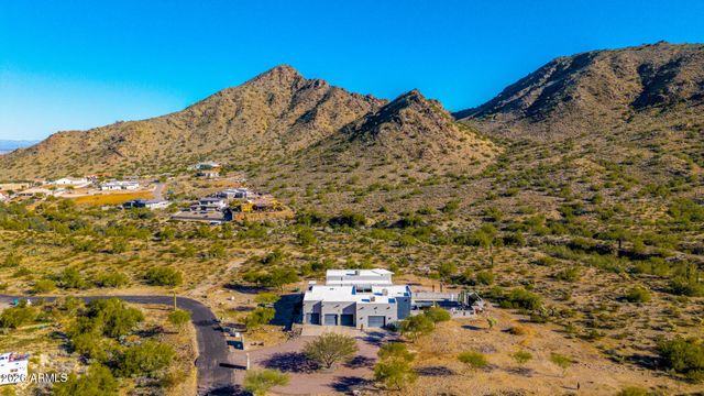 33893 N CHUCKWALLA Trail, Queen Creek, AZ 85144