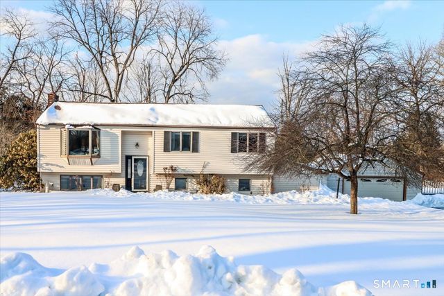 25 Howland Road, New Milford, CT 06776