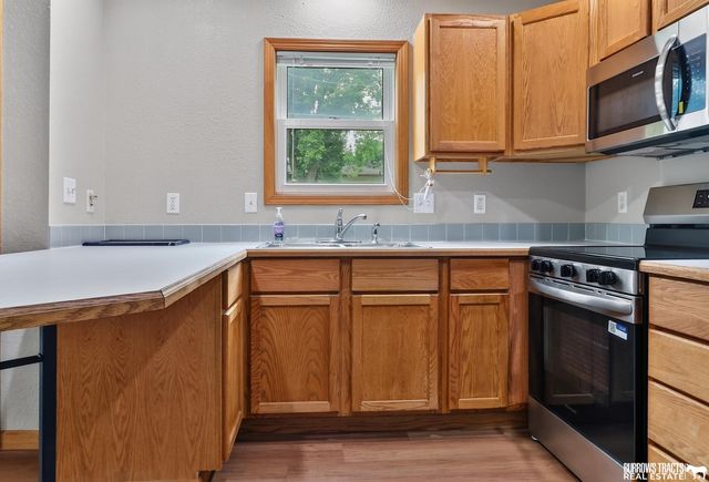 910 9th Avenue, Plattsmouth, NE 68048