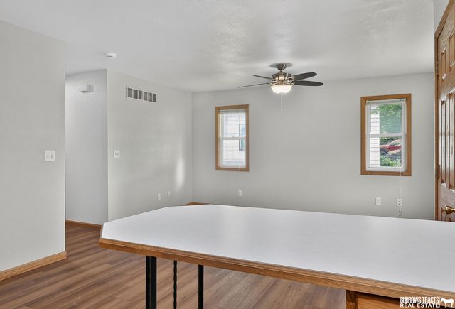 910 9th Avenue, Plattsmouth, NE 68048