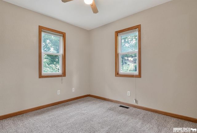 910 9th Avenue, Plattsmouth, NE 68048