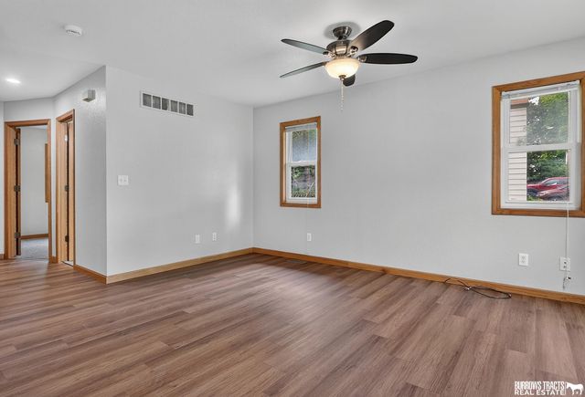 910 9th Avenue, Plattsmouth, NE 68048