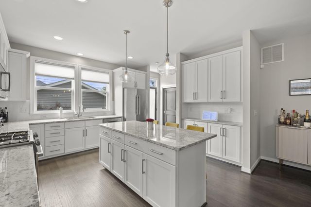 1279 N Grant Avenue, Columbus, OH 43201
