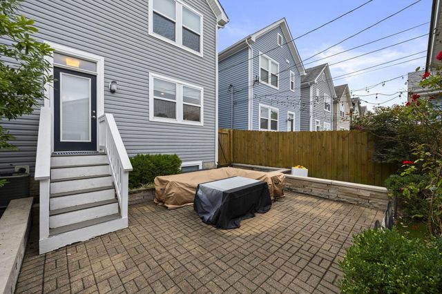1279 N Grant Avenue, Columbus, OH 43201
