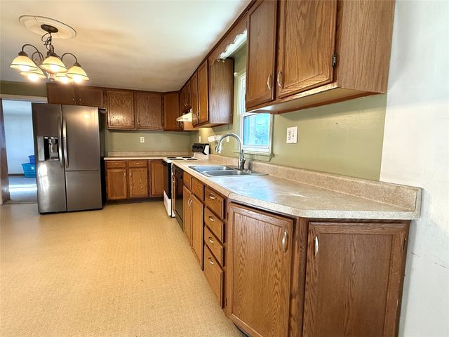 2829 FEASLER Avenue, Millcreek, PA 16506