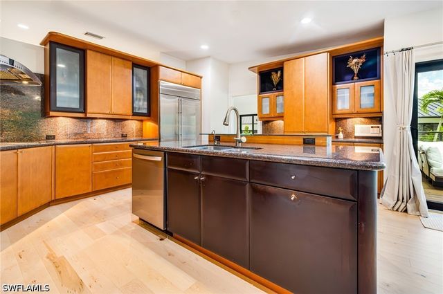 114 Westwood DR, Naples, FL 34110