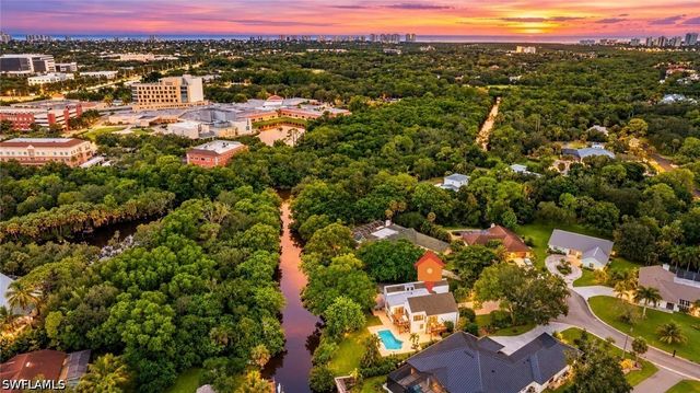 114 Westwood DR, Naples, FL 34110