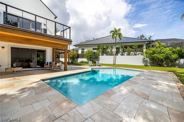 114 Westwood DR, Naples, FL 34110
