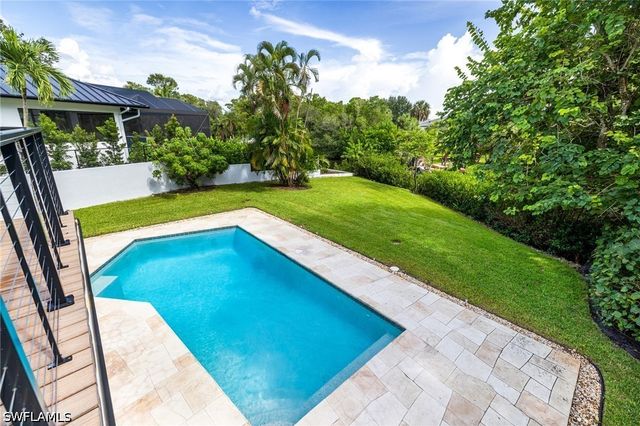 114 Westwood DR, Naples, FL 34110