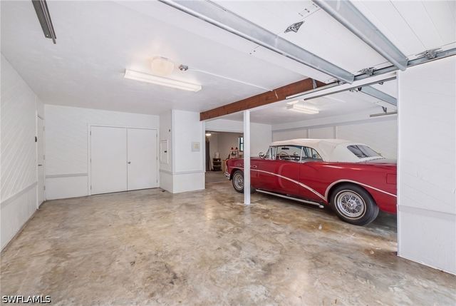 114 Westwood DR, Naples, FL 34110