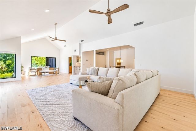 114 Westwood DR, Naples, FL 34110