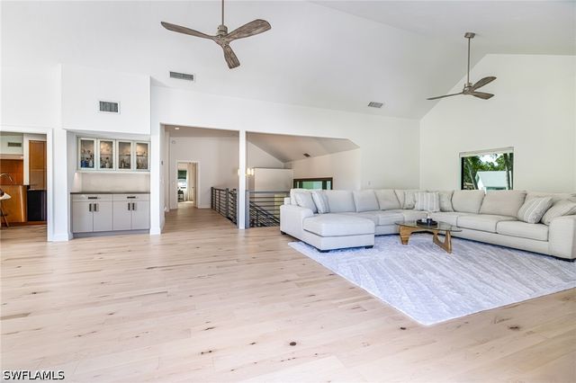 114 Westwood DR, Naples, FL 34110