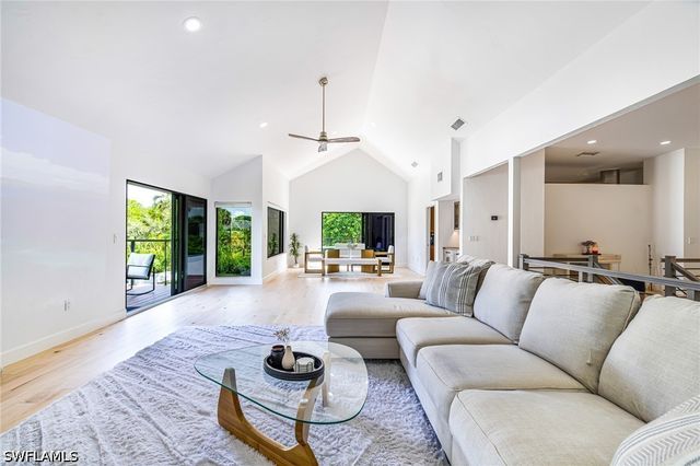 114 Westwood DR, Naples, FL 34110