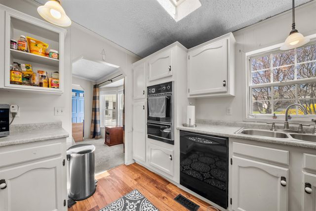 24 Granite Drive, North Hampton, NH 03862