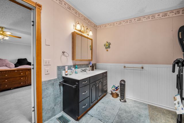 24 Granite Drive, North Hampton, NH 03862