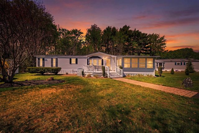 24 Granite Drive, North Hampton, NH 03862