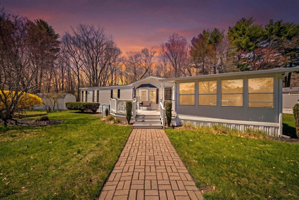 24 Granite Drive, North Hampton, NH 03862