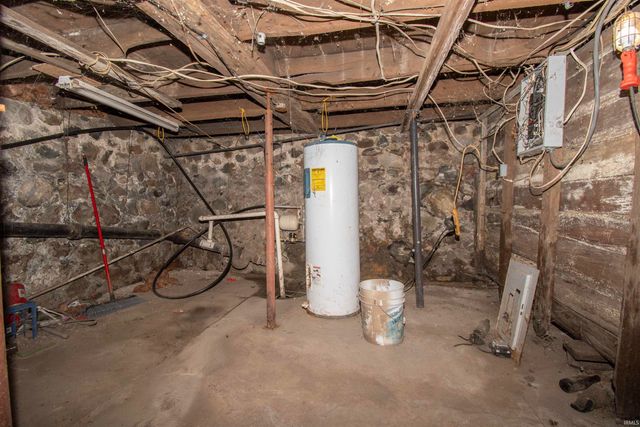 109 E Factory Street, Lagrange, IN 46761