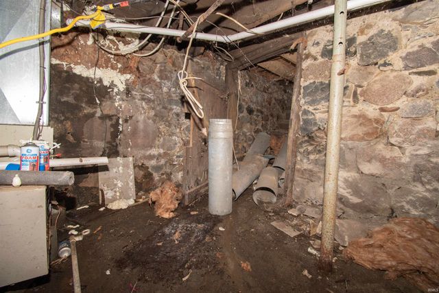 109 E Factory Street, Lagrange, IN 46761