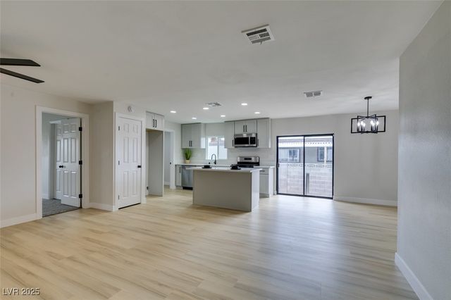 3489 Big Sur Drive, Las Vegas, NV 89122