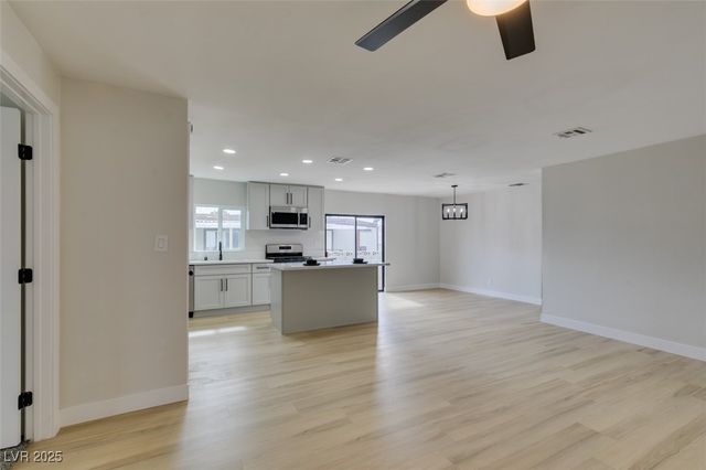 3489 Big Sur Drive, Las Vegas, NV 89122