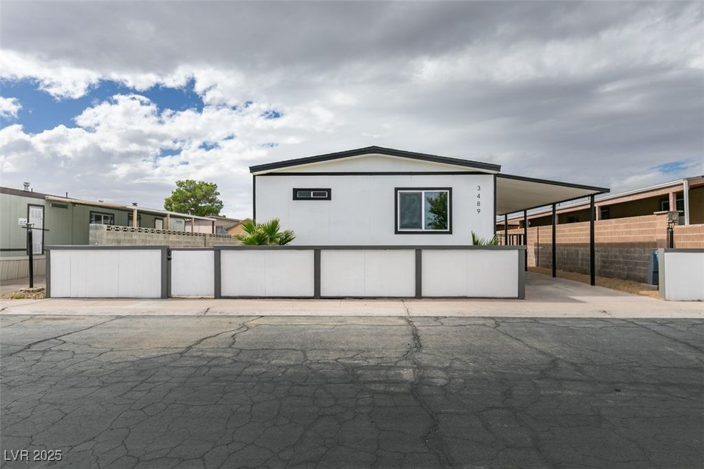 3489 Big Sur Drive, Las Vegas, NV 89122
