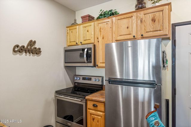 2407 Quarter Horse Trail 131, Overgaard, AZ 85933