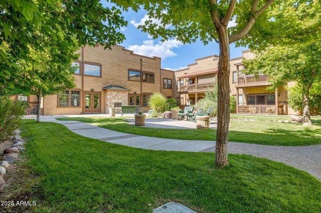 2407 Quarter Horse Trail 131, Overgaard, AZ 85933