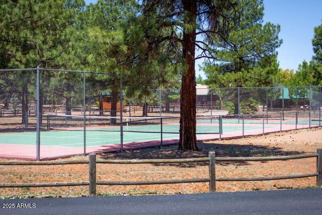 2407 Quarter Horse Trail 131, Overgaard, AZ 85933