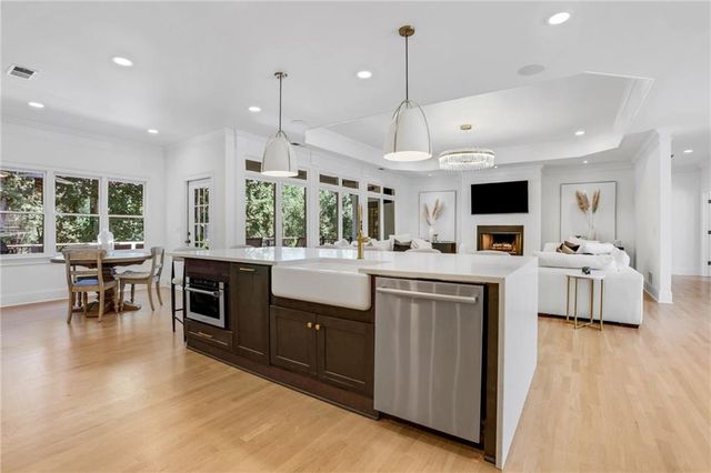 6815 Sunbriar Drive, Cumming, GA 30040