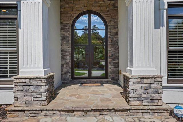 6815 Sunbriar Drive, Cumming, GA 30040